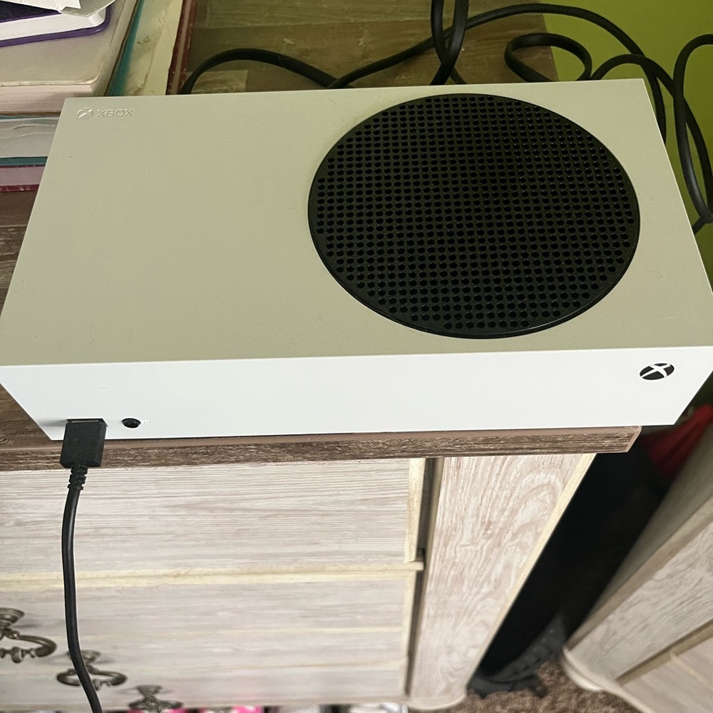 Series S XBox. Comes with controller and headset. Only used a few times.